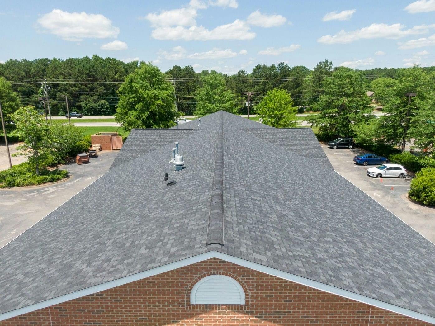 Mid,Day,Drone,Images,Of,Commercial,Roofs,Featuring,Tpo,And